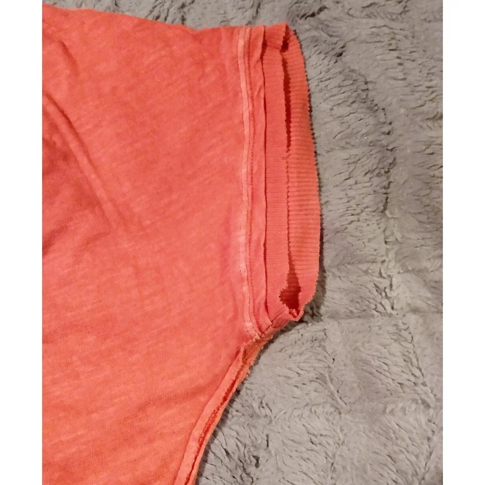 We the Free by FP  " Take Me" boyfriend v-neck burnout tee destructed melon Med. - Picture 7 of 15